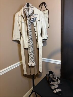 Cream Jacket with Ralph LaurenTan Dress and Universal Thread beige/black sandal